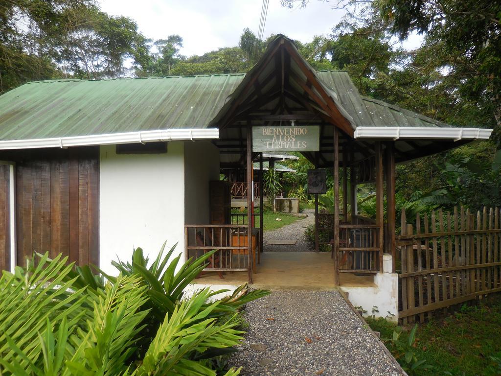 Hotel Nuquimar エクステリア 写真